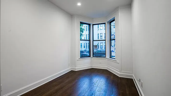 Rented by Compass | media 8