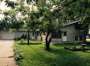 1910 Mitchell Rd, Aurora, IL 60505