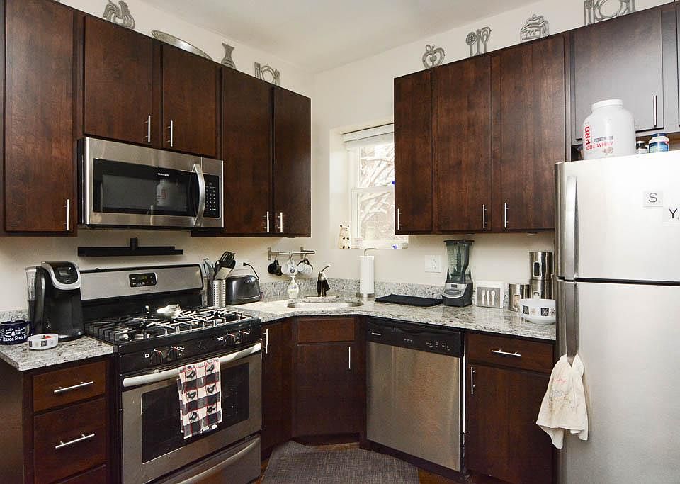 1st image of 1435 W Carmen Ave #2R