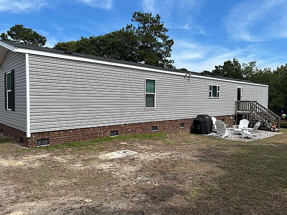3rd image of 2039 Cedar Ln SW