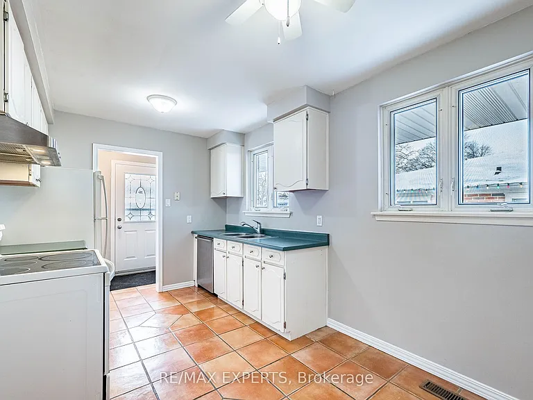 93 A Dawson Rd — Photo 9