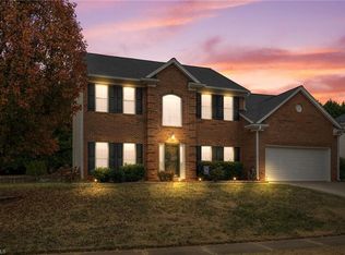 988 La Plata Dr, Kernersville, NC 27284