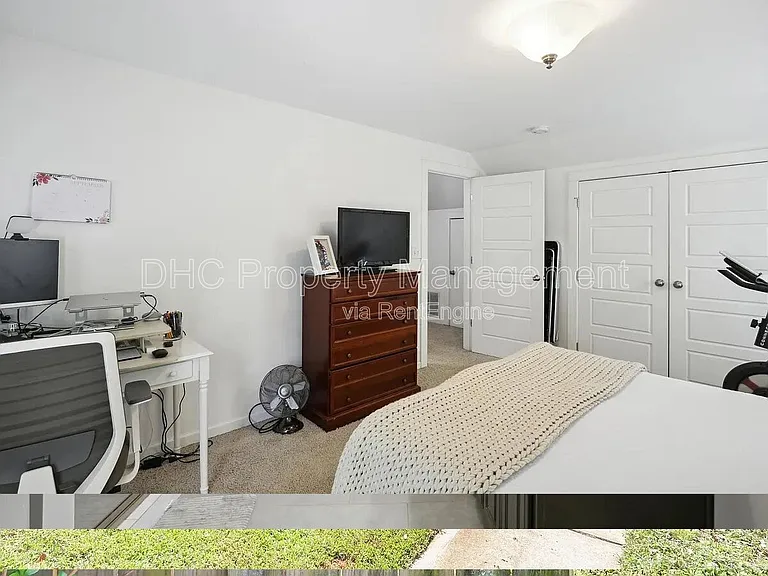 1695 Van Epps St SE — Photo 23