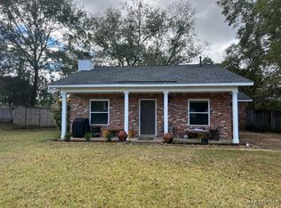 136 Honeysuckle Dr, Millbrook, AL 36054