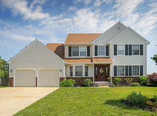 512 Mandarin Ct, Mullica Hill, NJ 08062