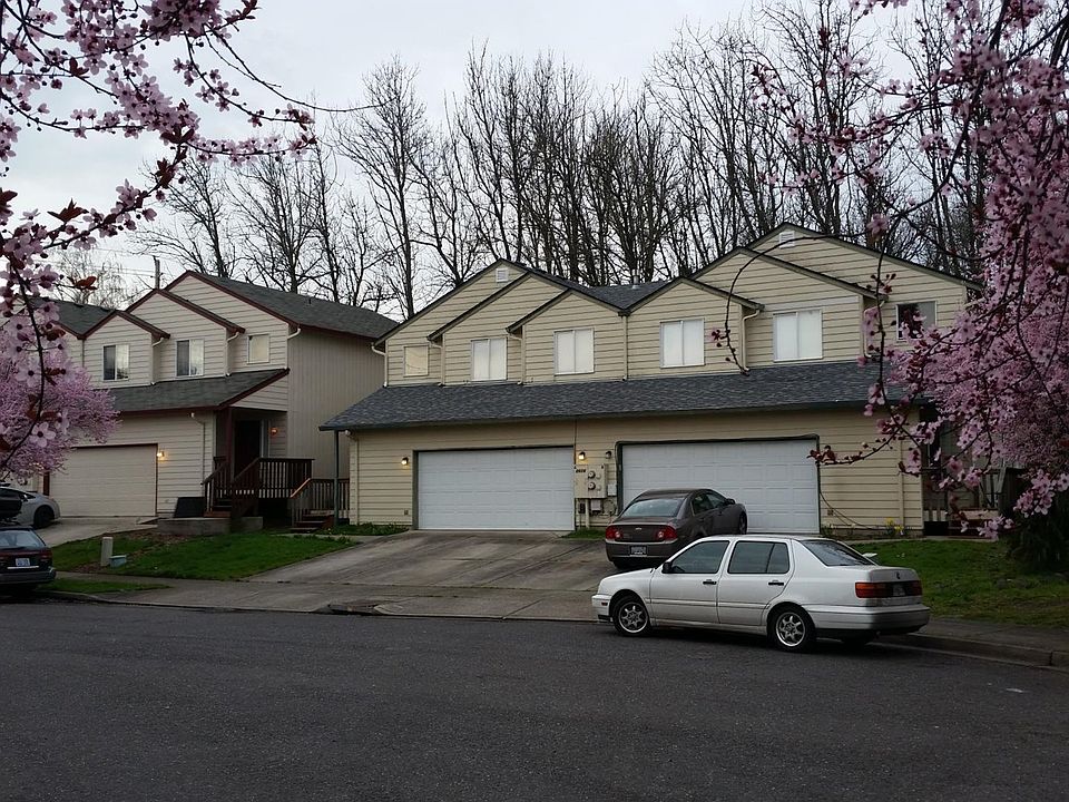 1st image of 8606 NE 27th Cir