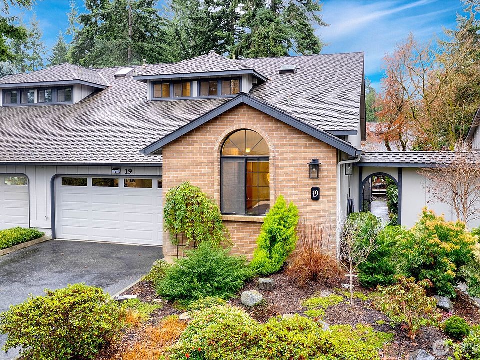 1st image of 14300 Trillium Boulevard SE #19