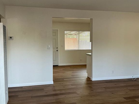 3rd image of 1428 S Encino Ave