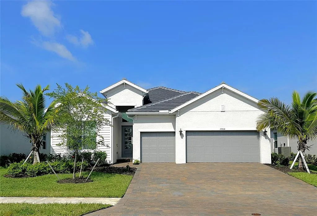 4 bed, 3.0 bath, 2251 sqft, $9,500 — Photo 1