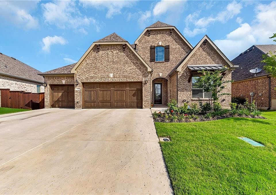1st image of 1109 Broadmoor Way