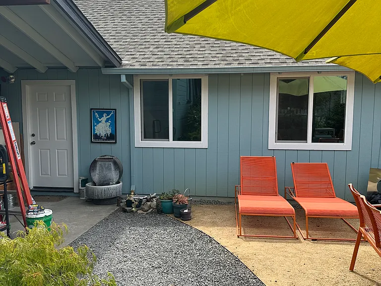 Edison St — Photo 1