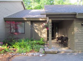 6453 Mission Rdg, Traverse City, MI 49686