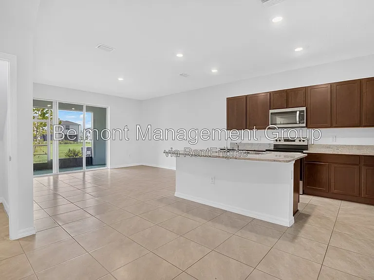 33028 Tulip Petal Ln — Photo 5