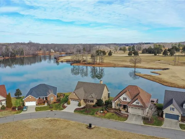 177 Reserve Dr, Mocksville, NC 27028