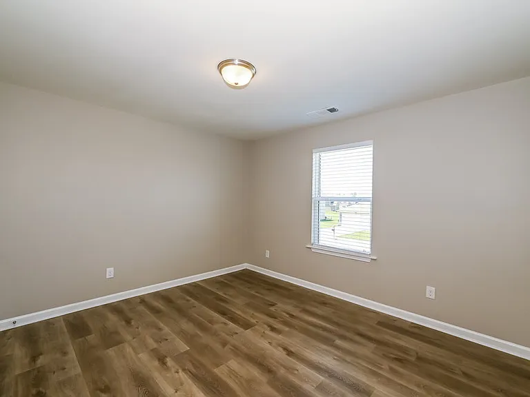 3735 Burdette Way — Photo 14