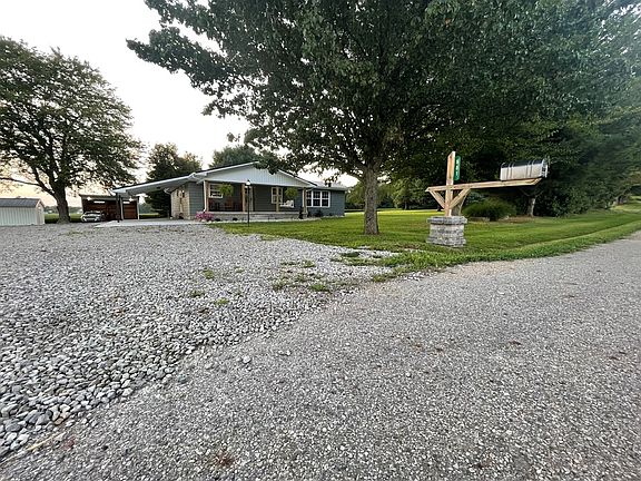 3rd image of 681 Smith Ln