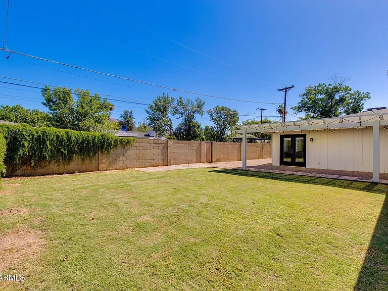 5002 E Mitchell Dr — Photo 43
