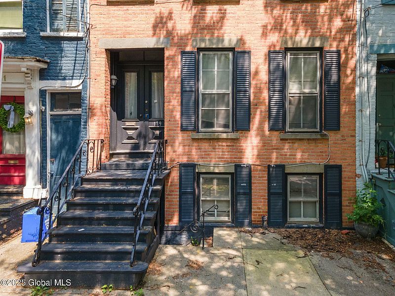 4th image of 179 Lancaster Street