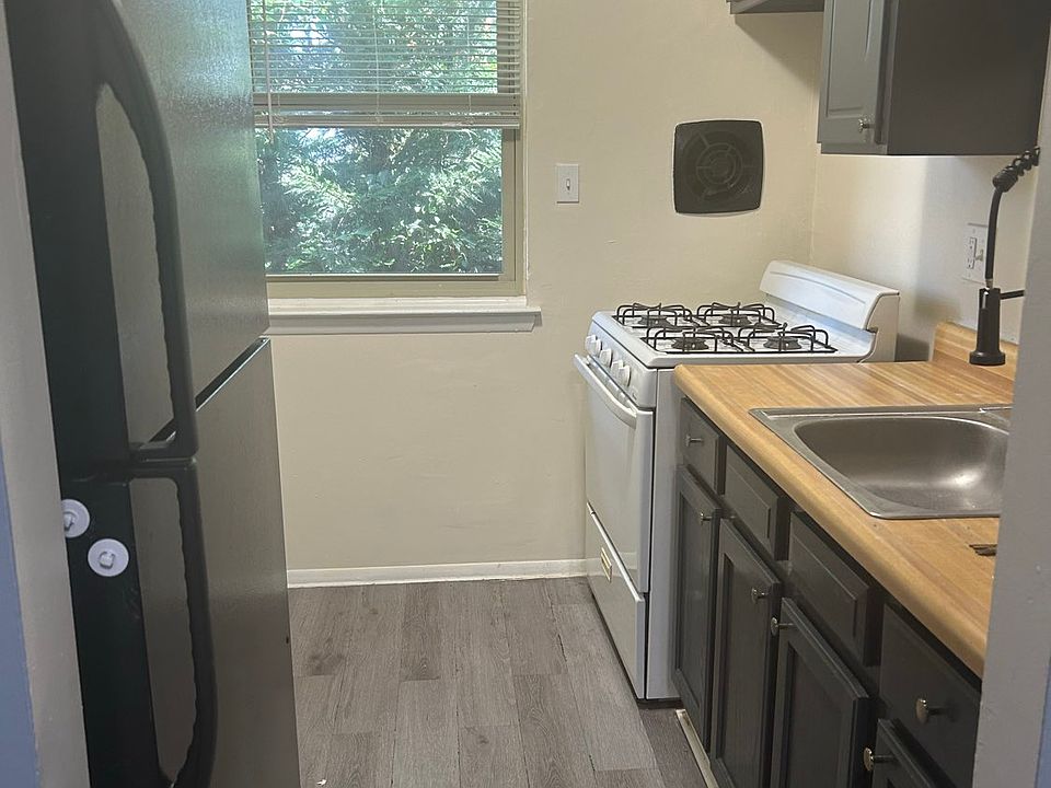 1st image of 3916 Maine Ave #1B
