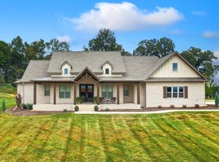 1911 C H Rankin Rd, Dandridge, TN 37725