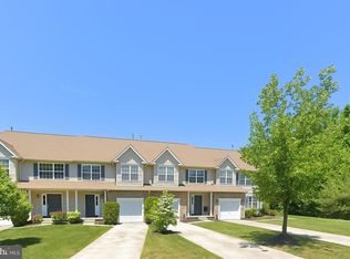 8 Wayne Ct, Blackwood, NJ 08012