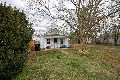 3332 Mount Pleasant Blvd Photo 1