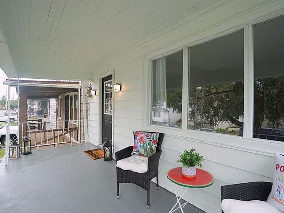 4th image of 120 Pries Ave