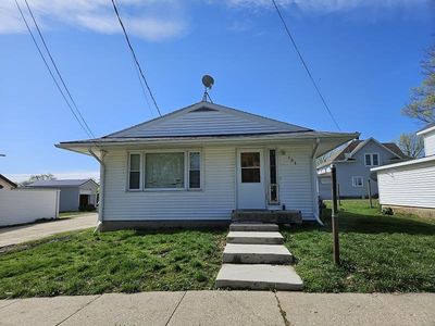 303 E Morrison St, Edgewood, IA, 52042
