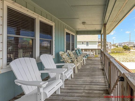 Ocean side covered deck