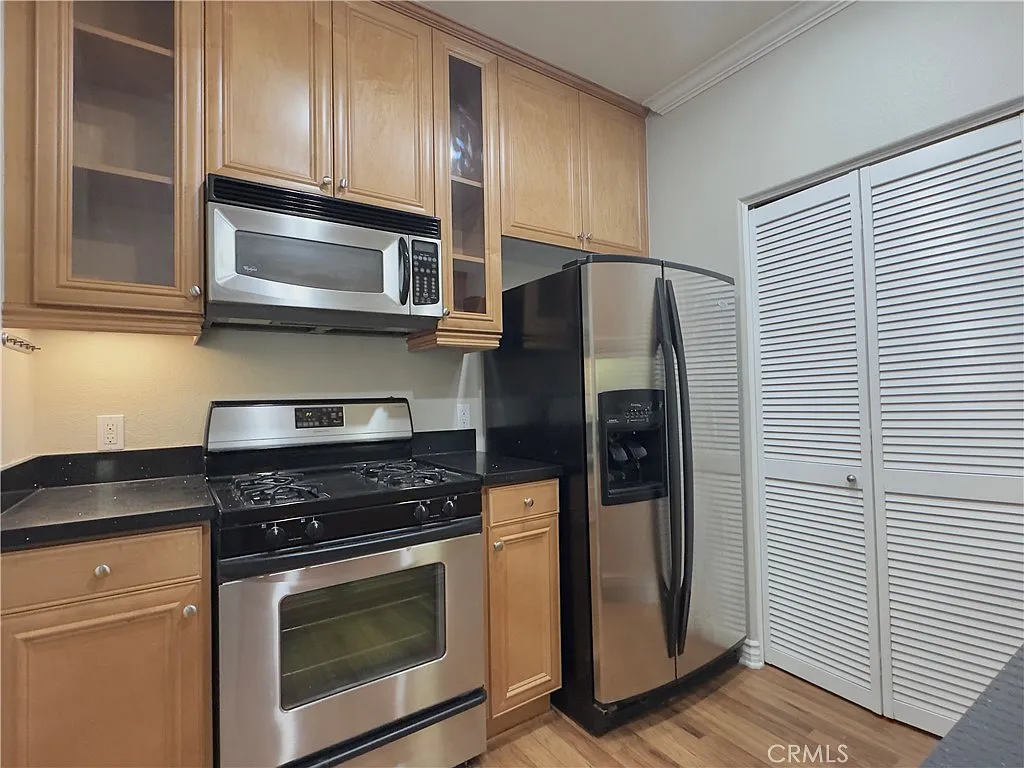 1 bed, 648 sqft, $2,550 — Photo 4