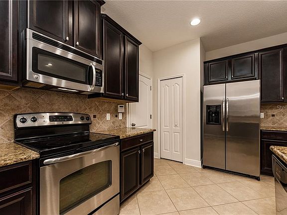 4th image of 1580 Plumeria Pl