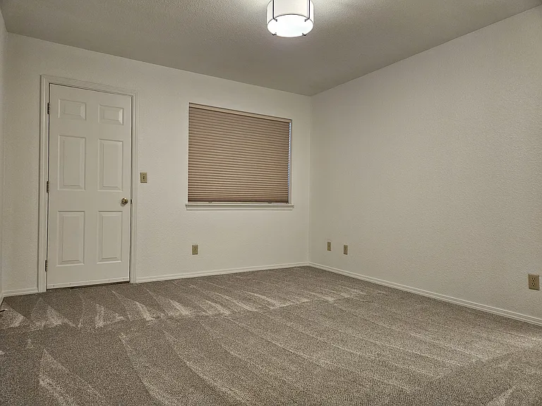 223 Bear Springs Rd #B — Photo 14