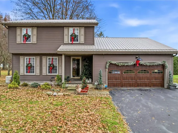 531 Meadowland Dr, Hubbard, OH 44425