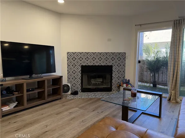 4452 Mentone St Unit 206, San Diego, CA 92107