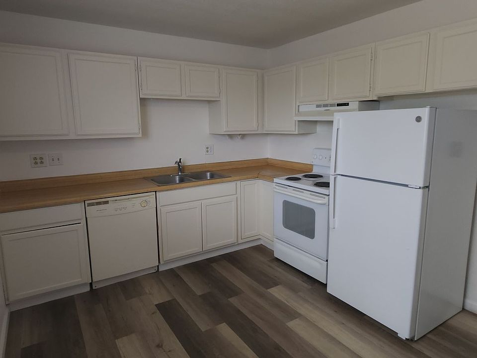 1st image of 115 Curry Dr #6