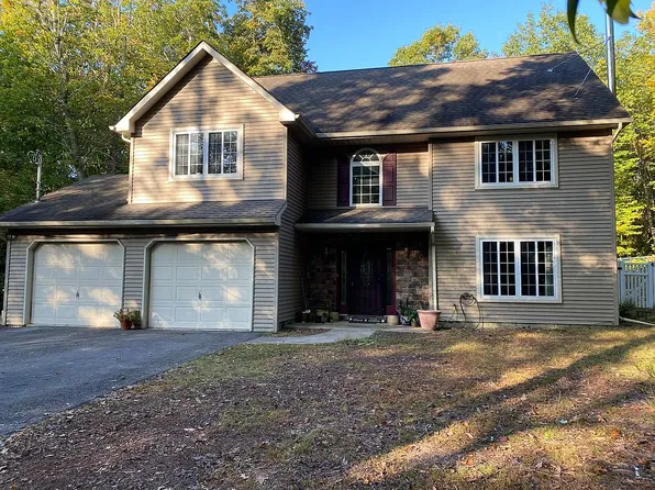 15 Ottawa Dr, Jim Thorpe, PA 18229