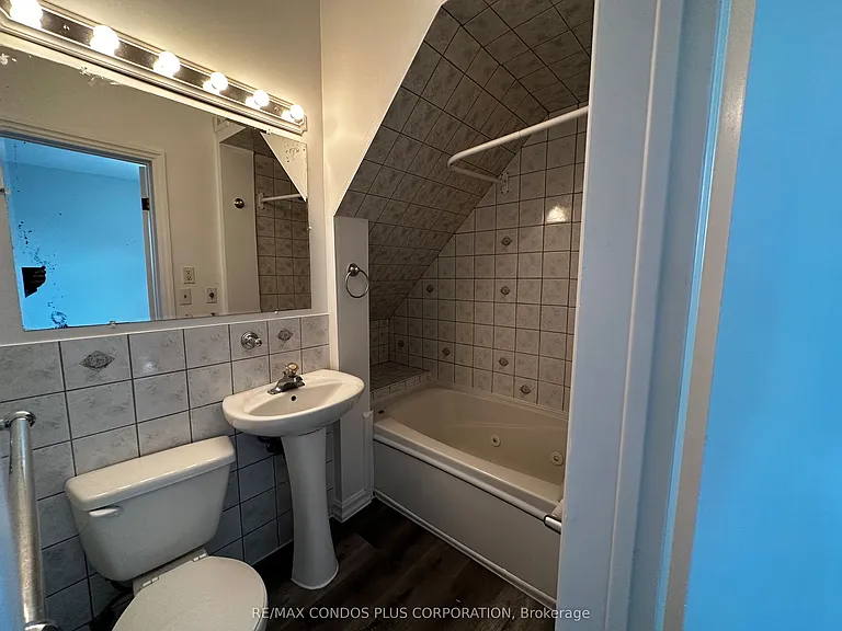 758 Niagara Stone Rd #3 — Photo 21