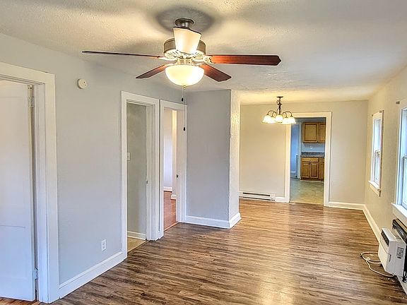 3rd image of 2808 Magnolia St