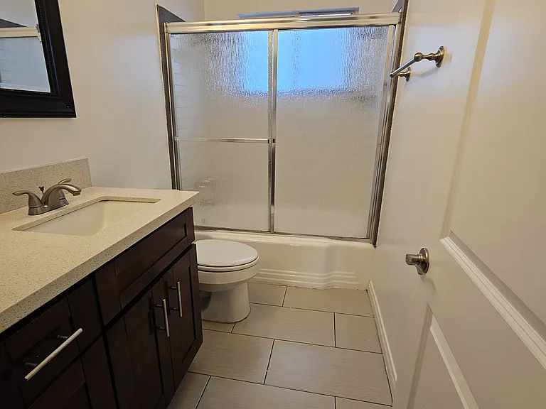 5843 Willoughby Ave #6 — Photo 7