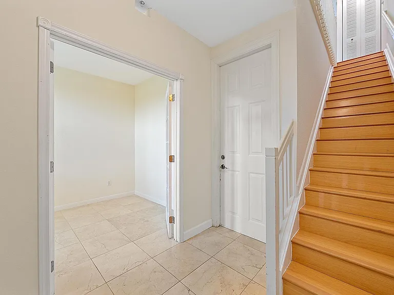 770 Millbrae Ct #4 — Photo 6