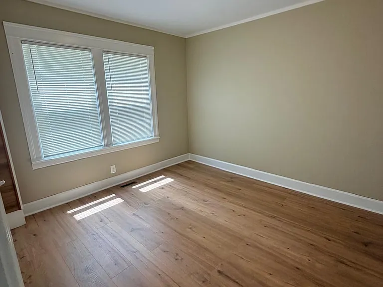 7 Brook St #MAIN — Photo 2