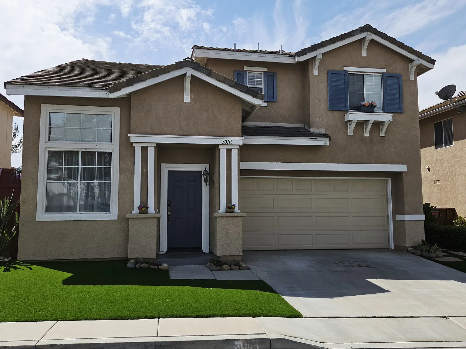 4 bed, 2.5 bath, 2000 sqft, $3,900 — Photo 2
