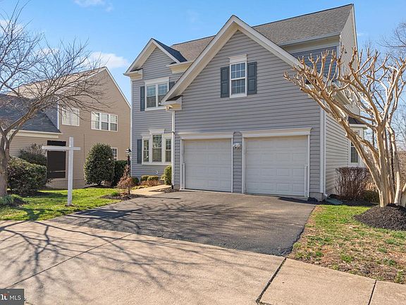 2nd image of 10052 Naughton Ct