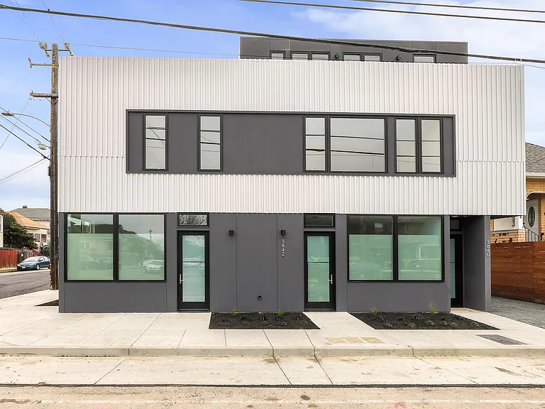 3840 West St — Photo 1