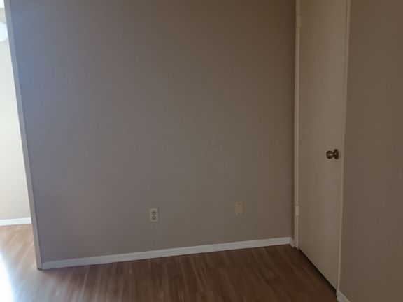 3rd image of 215 E Elmwood Ave #G