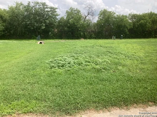 111 Sutton Place-Lot 11 LOT 11, Uvalde, TX 78801