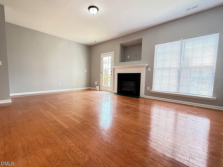 3113 Settle In Ln — Photo 4