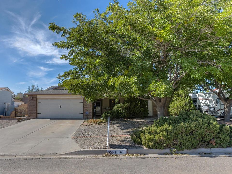 Sandia Vista Rd NE-1