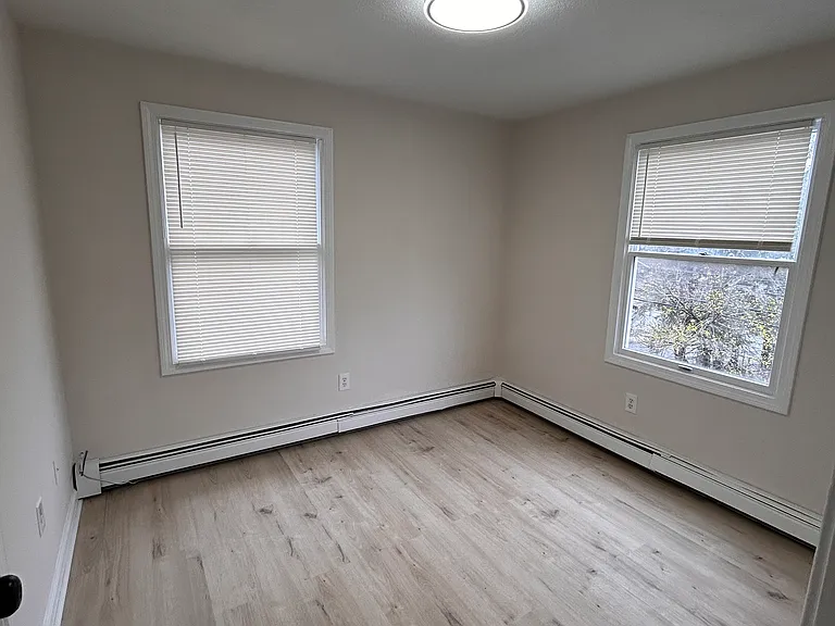 681 Charles St #4 — Photo 10