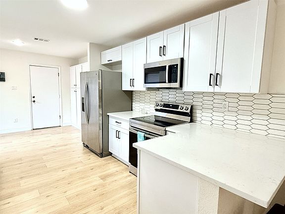 5th image of 4243 Timberglen Rd